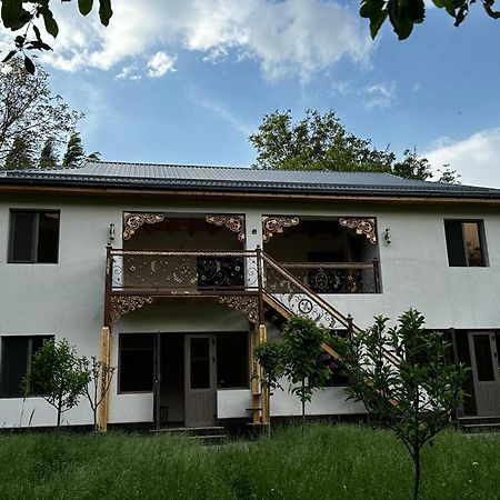 Hayat Guesthouse Nuratau Mountains Yukary-Ukhum Exterior photo