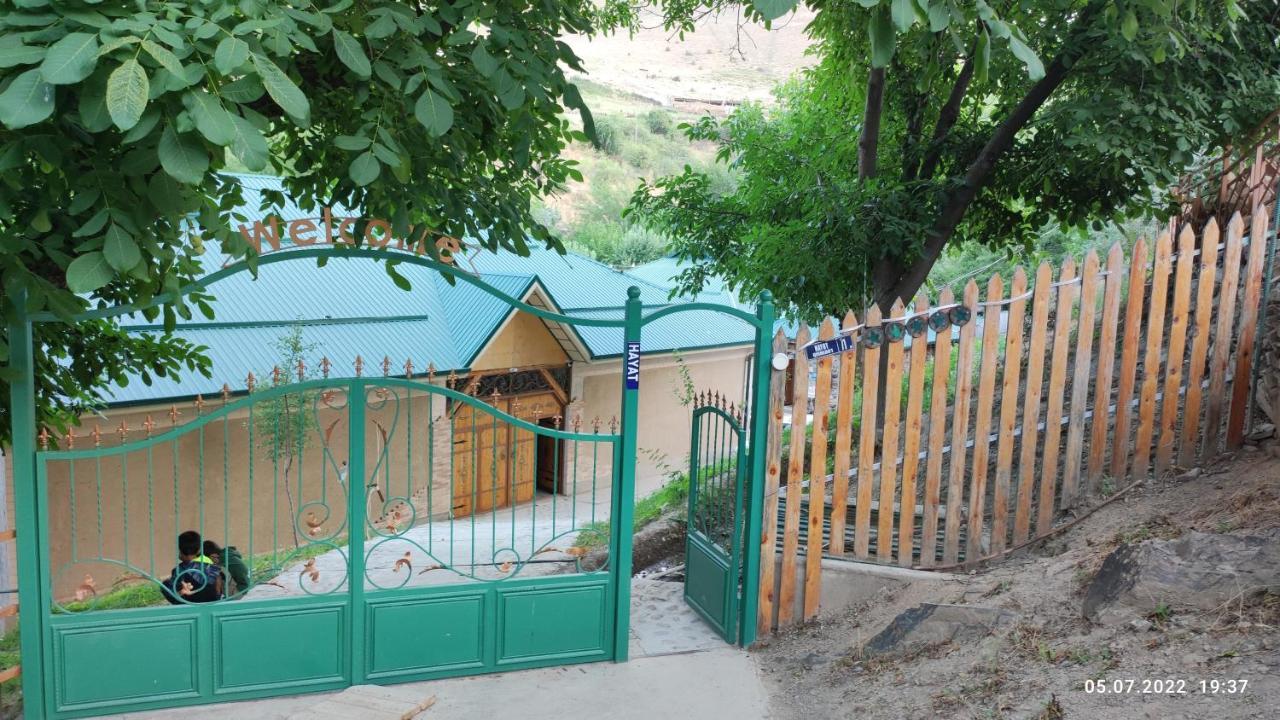 Hayat Guesthouse Nuratau Mountains Yukary-Ukhum Exterior photo